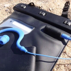 POCHETTE ETANCHE MP3 AVEC PRISE JACK ETANCHE SEAWAG -GUMO Kayak Magasin pochette etanche mp3 avec prise jack etanche seawag 5